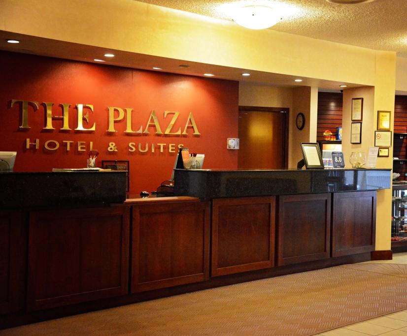 Plaza Hotel & Suites - О Клер Екстериор снимка
